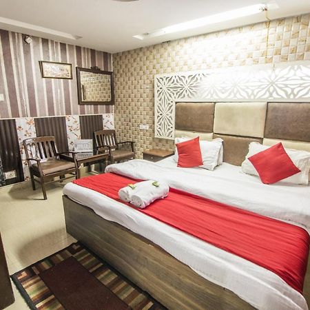 Holiday Plaza Hotel Dalhousie Kültér fotó