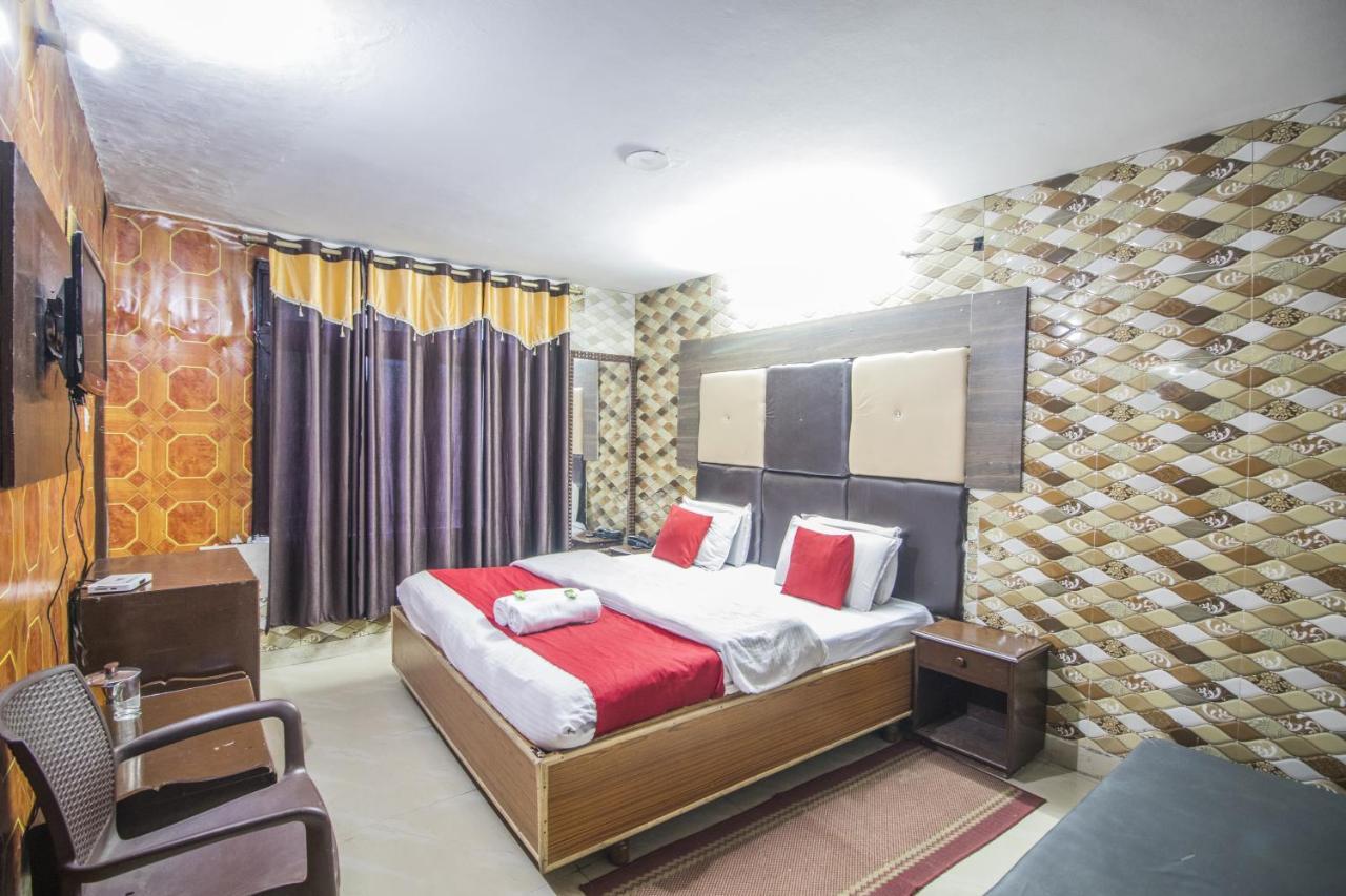 Holiday Plaza Hotel Dalhousie Kültér fotó
